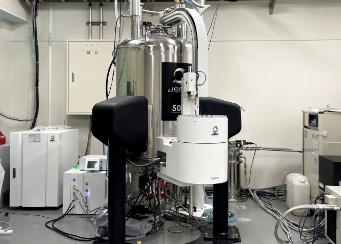 核磁気共鳴装置 NMR